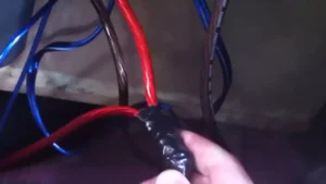 how-to-wire-two-amps-without-a-distribution-block